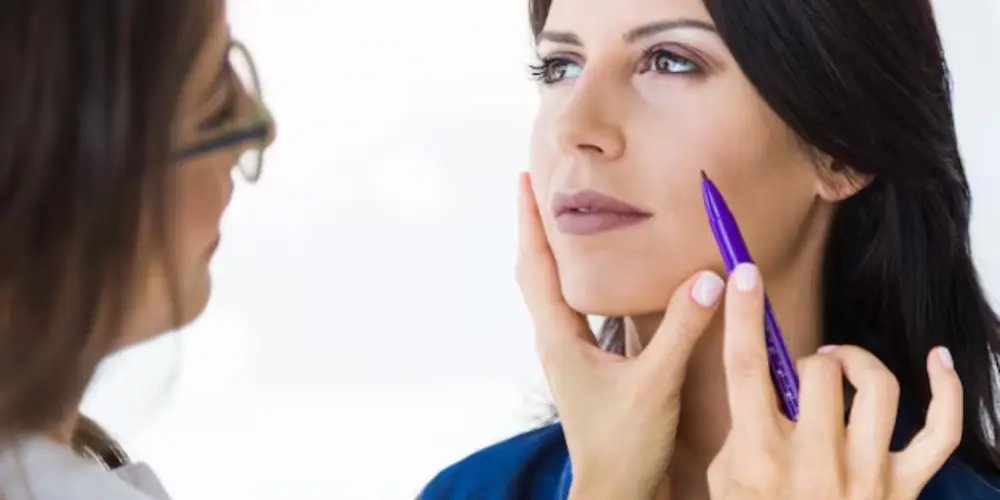 Facelift vs Fillers: Which Anti-Aging Option Is Better?